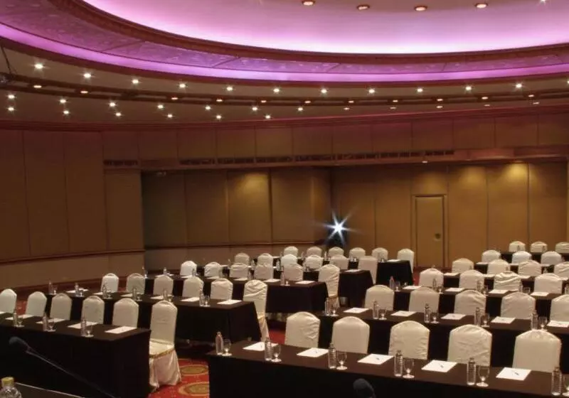 Fotos del hotel The Tawana Bangkok:  8