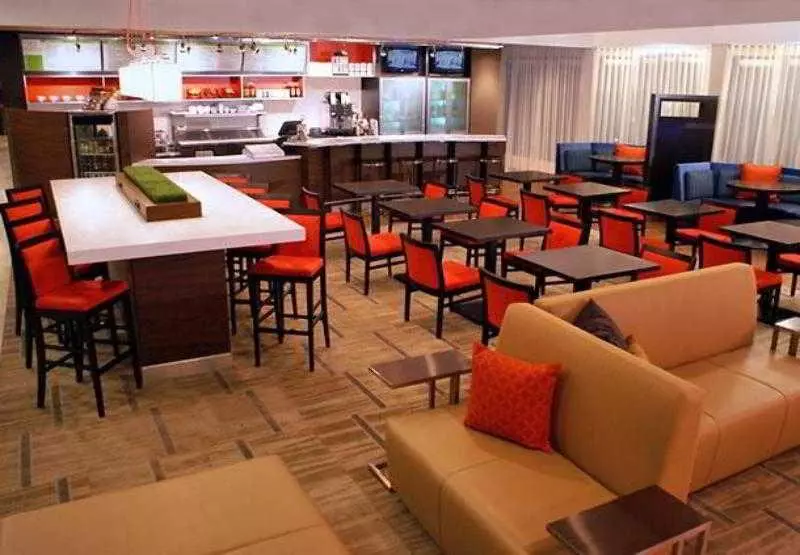 Fotos del hotel Courtyard By Marriott Perimeter Center:  14