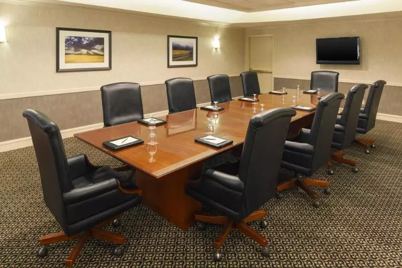 Fotos del hotel Sheraton Suites Market Center Dallas:  8