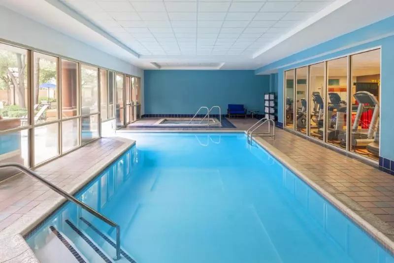 Fotos del hotel Sheraton Suites Market Center Dallas:  14