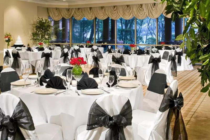 Fotos del hotel Sheraton Suites Market Center Dallas:  25