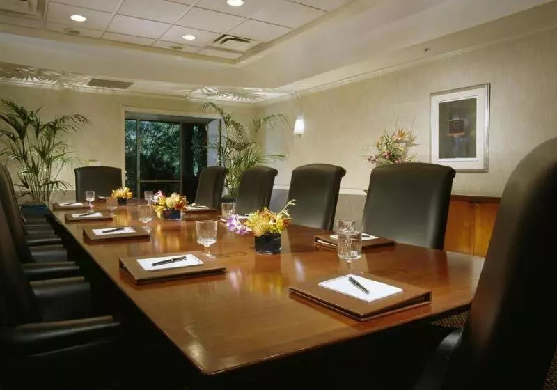 Fotos del hotel Sheraton Suites Market Center Dallas:  18