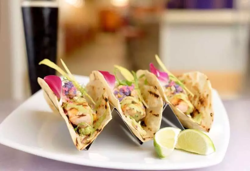 Fotos del hotel Doubletree Suites By Hilton Phoenix:  12