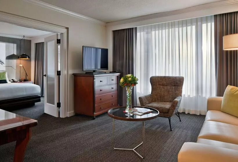 Fotos del hotel The Logan Philadelphia, Curio Collection By Hilton:  11