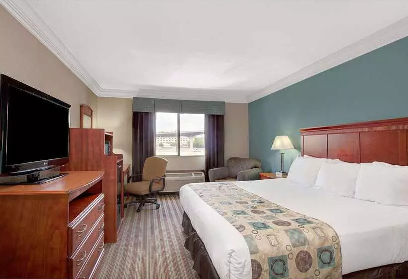 Fotos del hotel Ramada By Wyndham Houston Intercontinental Airport South:  22