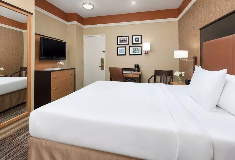 Fotos del hotel The Hotel At Fifth Avenue:  5