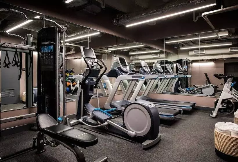 Fotos del hotel The Talbott:  2