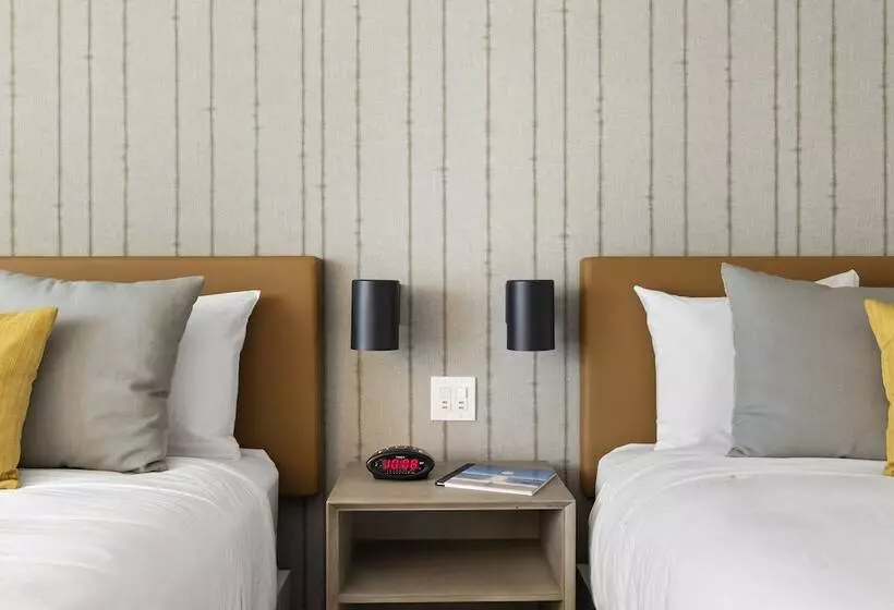 Sea Harbor Hotel – San Diego