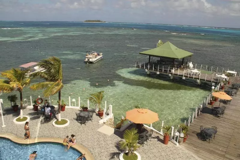 Fotos del hotel Lord Pierre:  12