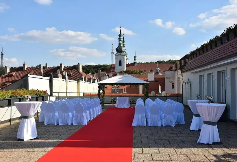 Fotos del hotel Savoy:  25