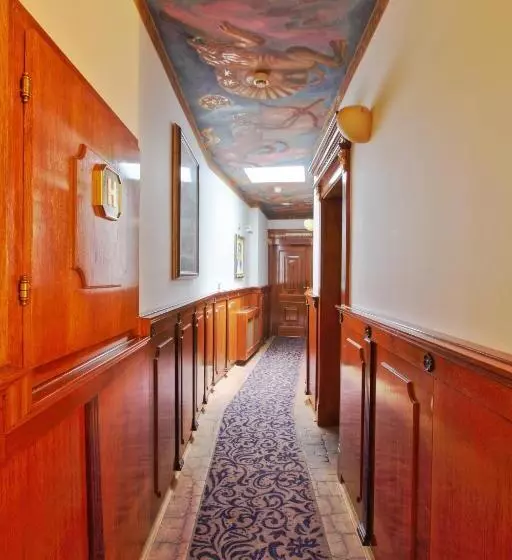 Fotos del hotel U Páva:  8