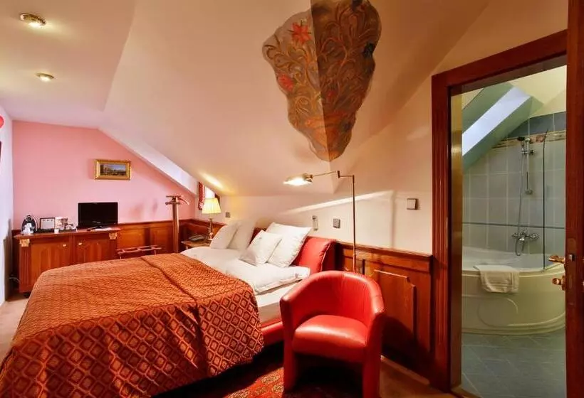 Fotos del hotel U Páva:  15