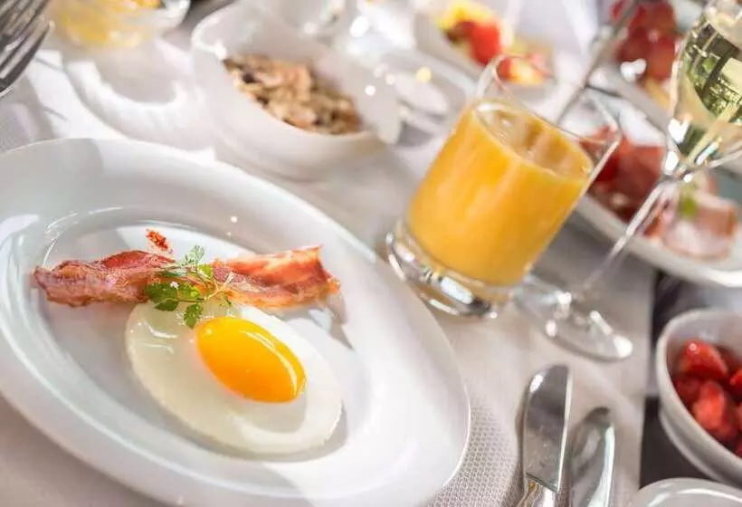 Fotos del hotel Dorint Hotel Dresden:  25