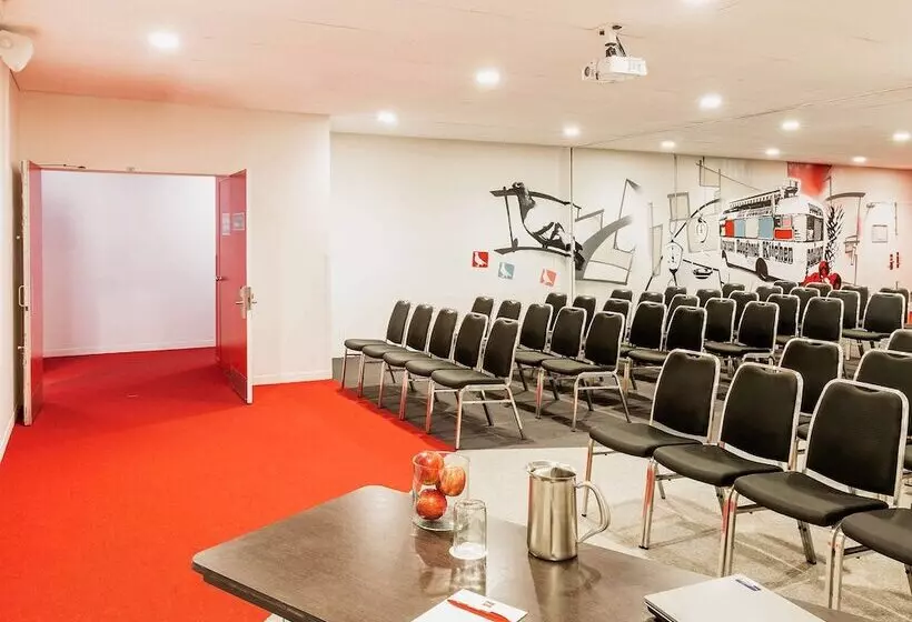 Fotos del hotel Ibis Melbourne  And Apartments:  11