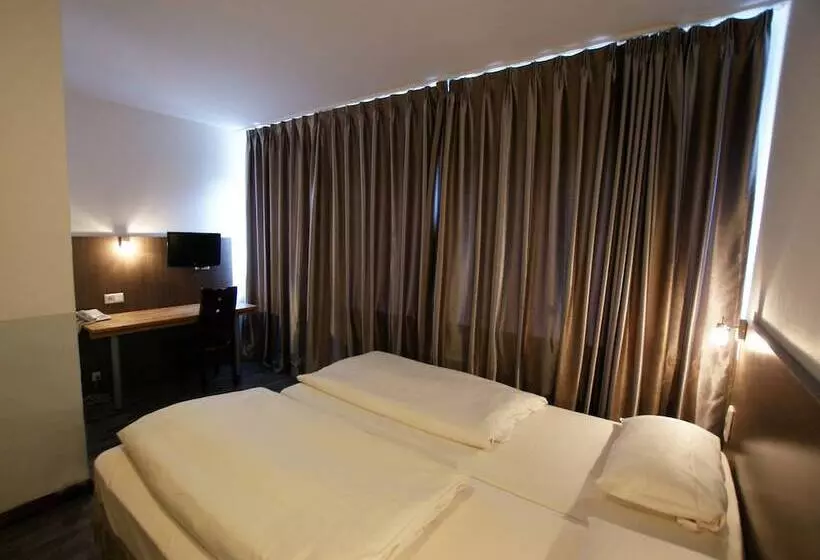 Fotos del hotel Bahn-:  16