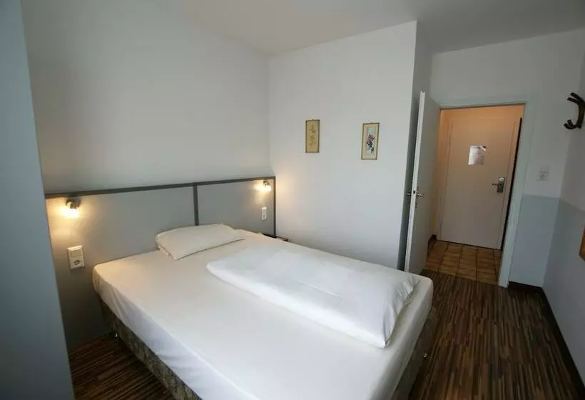 Fotos del hotel Bahn-:  14