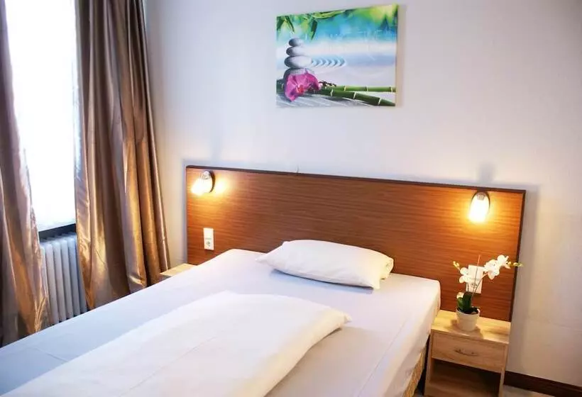 Fotos del hotel Bahn-:  24