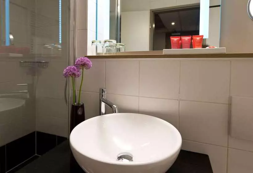 Fotos del hotel Leonardo Hotel Munich City Olympiapark:  16