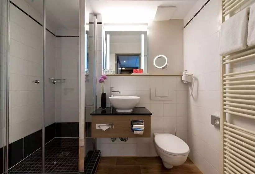 Fotos del hotel Leonardo Hotel Munich City Olympiapark:  4