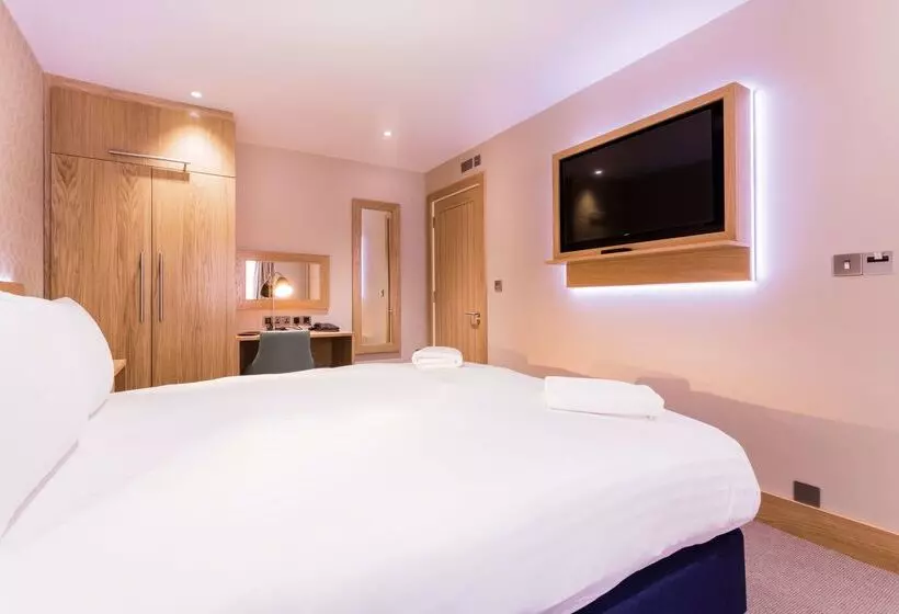 Fotos del hotel Elmbank Hotel And Lodge - Part Of The Cairn Collection:  22