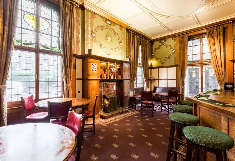 Fotos del hotel Elmbank Hotel And Lodge - Part Of The Cairn Collection:  9