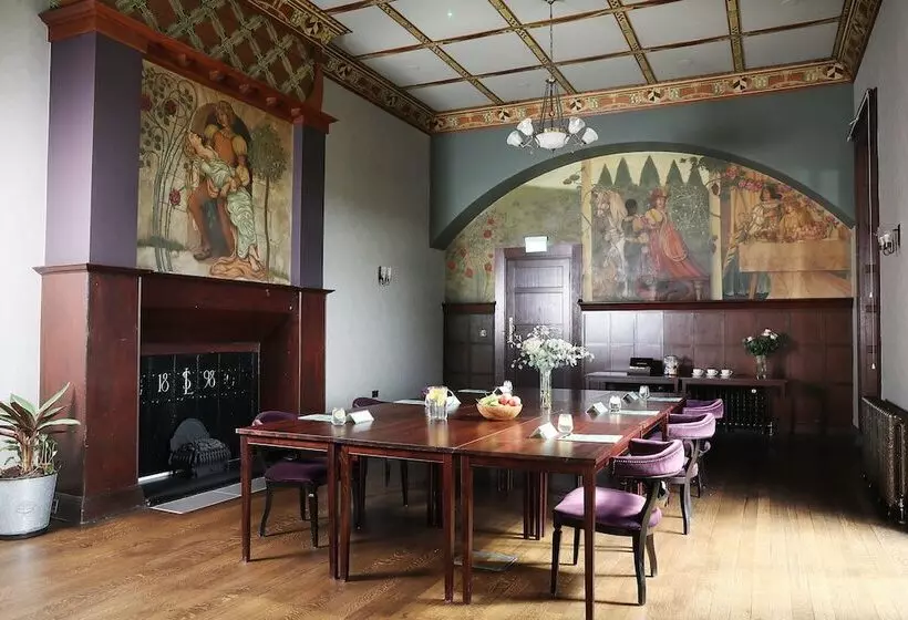 Fotos del hotel Elmbank Hotel And Lodge - Part Of The Cairn Collection:  25