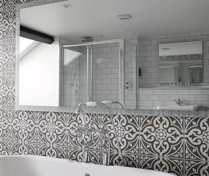 Fotos del hotel Elmbank Hotel And Lodge - Part Of The Cairn Collection:  24