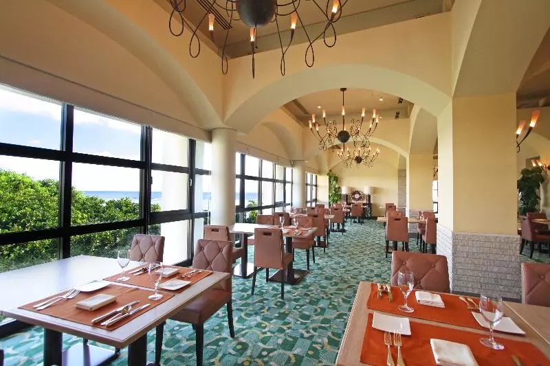 Fotos del hotel Nikko Alivila:  11