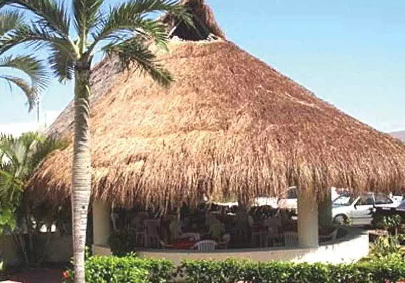 Fotos del hotel Ocean Club Hotel & Suites:  4