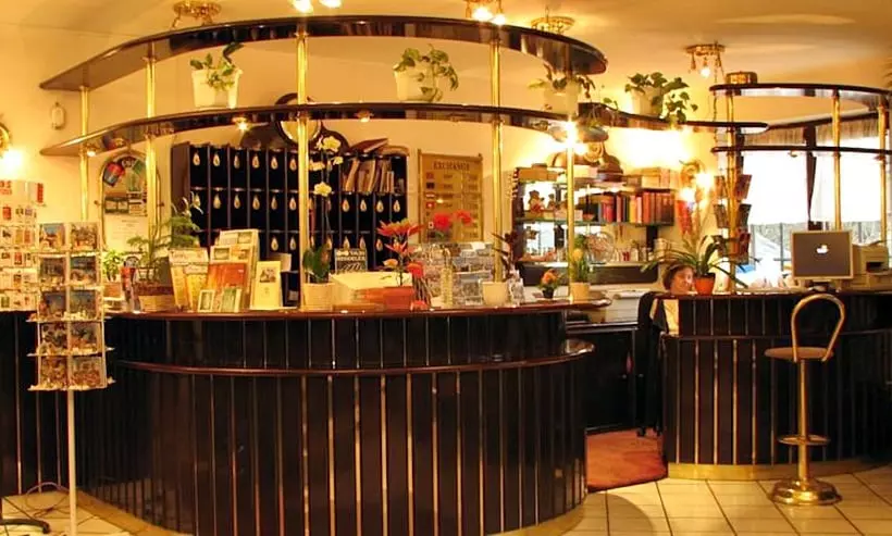 Fotos del hotel Lucky:  12