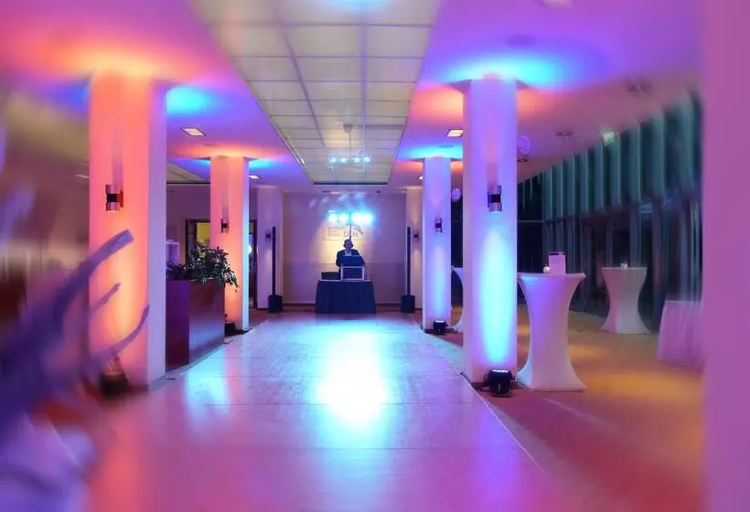 Fotos del hotel Courtyard By Marriott Dresden:  4