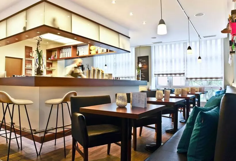 Fotos del hotel Courtyard By Marriott Dresden:  8