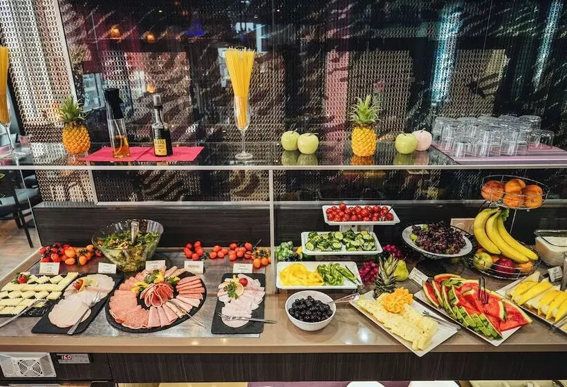 Fotos del hotel Two Hotel Berlin By Axel - Adults Only:  3