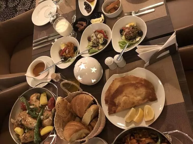 Fotos del hotel Hôtel La Maison Blanche:  3