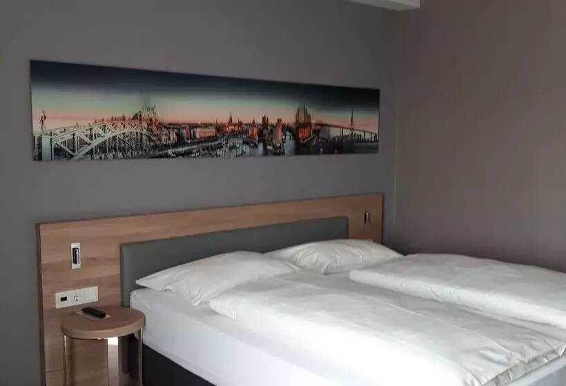 Fotos del hotel Panorama Hamburgharburg:  16