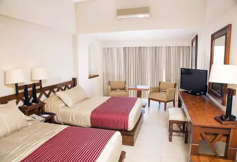 Fotos del hotel Fortin Plaza:  50