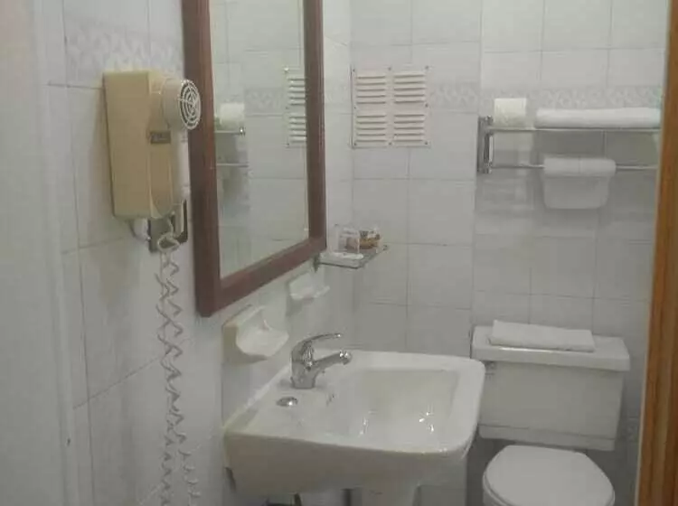 Fotos del hotel María Angola:  13