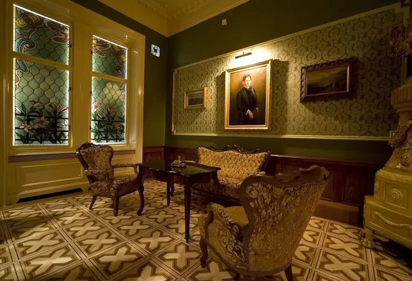 Fotos del hotel Boutique Hotel Victoria Budapest:  2