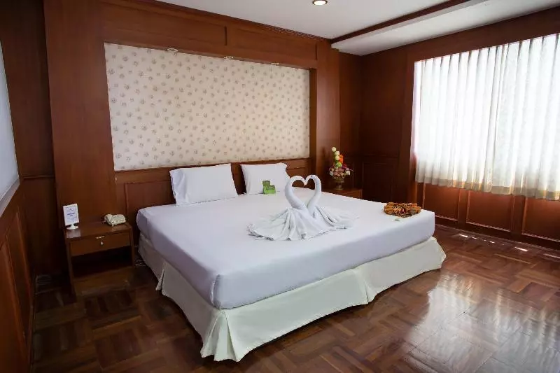 Fotos del hotel Ayutthaya Grand:  4