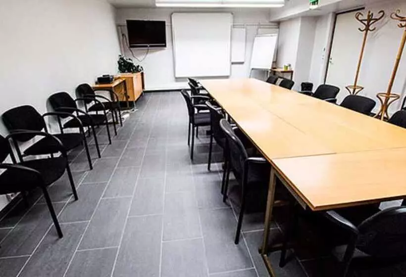 Fotos del hotel Pilot Airport:  18