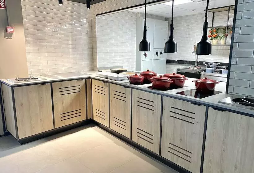 Fotos del hotel Pilot Airport:  14