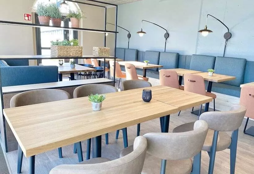 Fotos del hotel Pilot Airport:  5