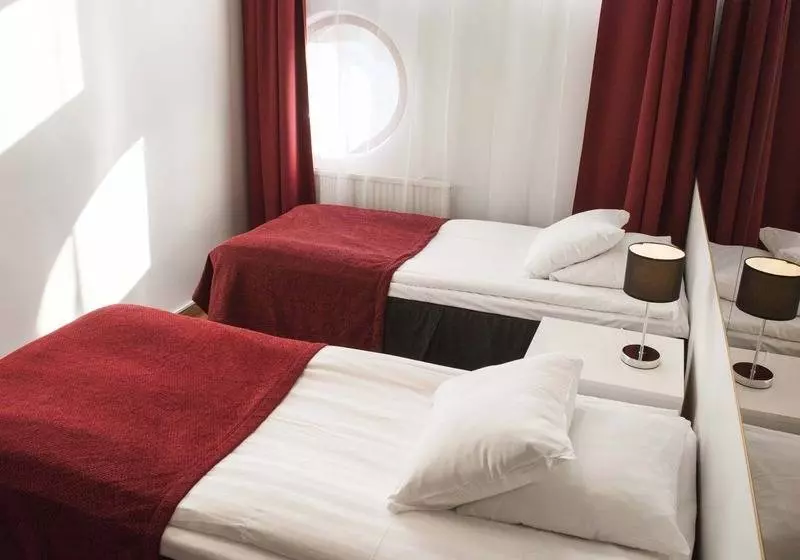 Fotos del hotel Pilot Airport:  9