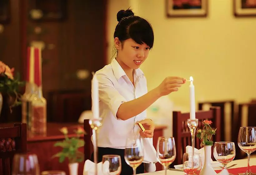 Fotos del hotel Quoc Hoa Premier:  11