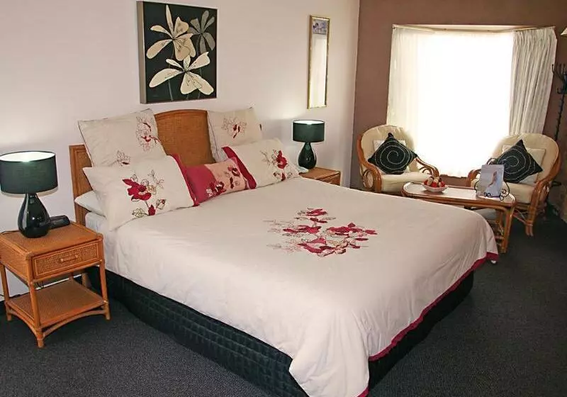 Sapphire Waters Motor Inn