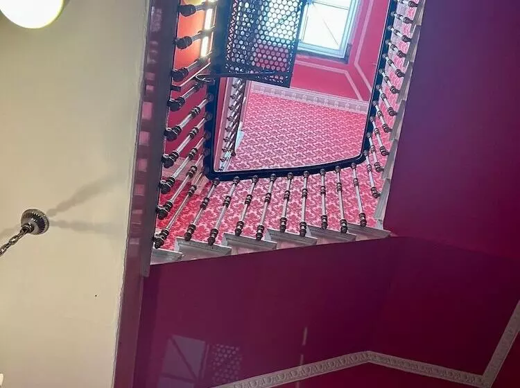 Fotos del hotel Eliza House:  6