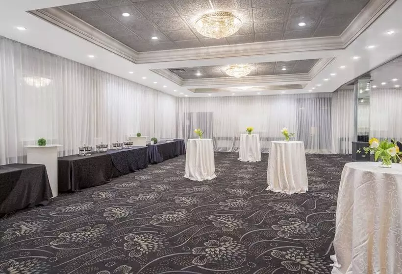 Fotos del hotel Crowne Plaza Montreal Airport, An Ihg:  16