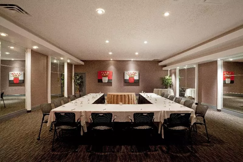 Fotos del hotel Crowne Plaza Montreal Airport, An Ihg:  15