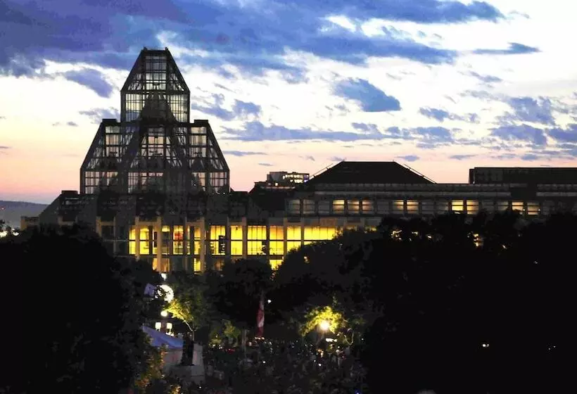 Fotos del hotel Courtyard By Marriott Ottawa Downtown:  14