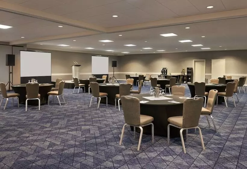 Fotos del hotel Courtyard By Marriott Ottawa Downtown:  3